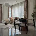 Апартаменти Qoople Legend 2-bedroom Premium