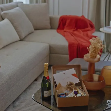 Qoople Legend 37-a40 Prime Sea Location 아파트 *