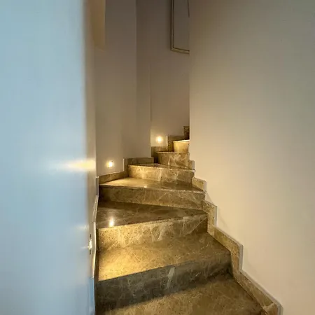 Qoople Legend 2-bedroom Premium דירה