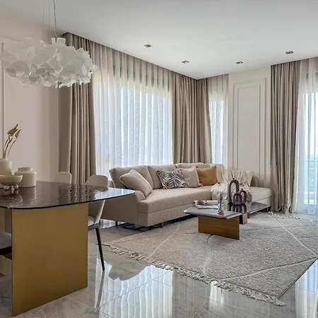 דירה Qoople Legend 2-bedroom Premium אלאניה