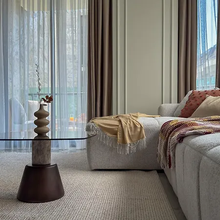 Qoople Legend 2-bedroom Premium אלאניה