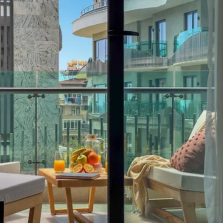 דירה Qoople Legend 2-bedroom Premium אלאניה
