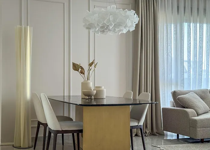 Qoople Legend 2-bedroom Premium אלאניה