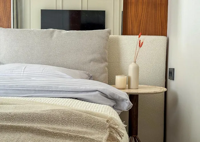 Qoople Legend 2-bedroom Premium אלאניה