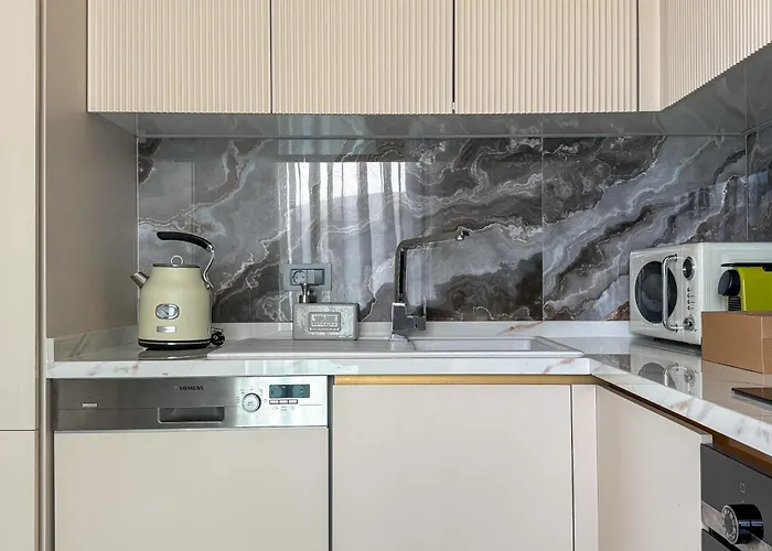 Qoople Legend 2-bedroom Premium אלאניה