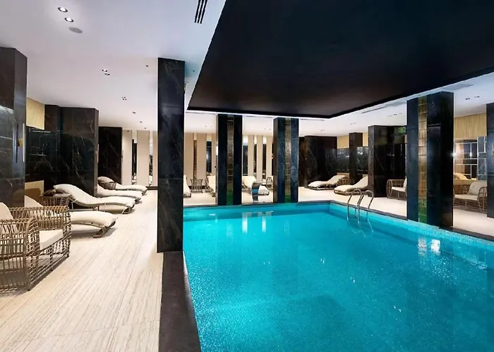 Qoople Legend 2-bedroom Premium *